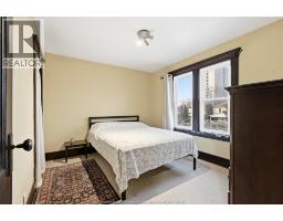 173 CAMERON AVENUE - 19