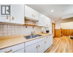 1229 ARNCLIFFE - 15