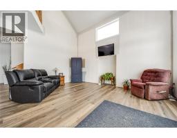 856 TALBOT - 22