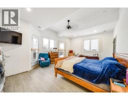 856 TALBOT - 34
