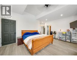 856 TALBOT - 35