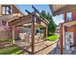 911 Victoria AVENUE - 31