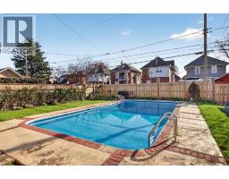 911 Victoria AVENUE - 34