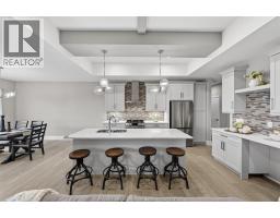 61 HILTON COURT - 12