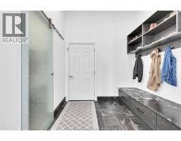1674 CAILLE AVENUE - 23