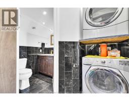 1674 CAILLE AVENUE - 33