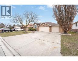 3888 ARISTOTLE CRESCENT - 4