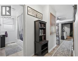 36 WOODLAND AVENUE - 12