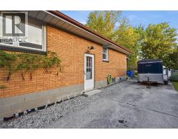 36 WOODLAND AVENUE - 25