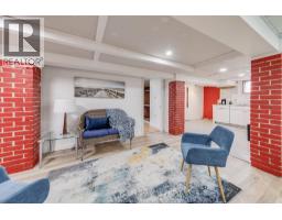 961 OUELLETTE AVENUE - 36