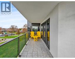 109 Robson ROAD UnitNo. 201 - 34