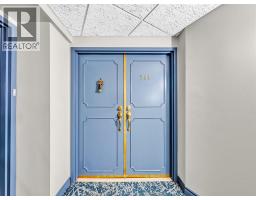 109 Robson ROAD UnitNo. 201 - 7