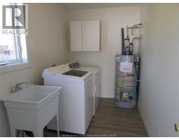 89 Oak STREET East - 10