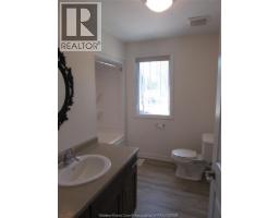 89 Oak STREET East - 15