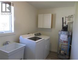 89 Oak STREET East - 9