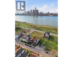 819-829 RIVERSIDE DR. - 4