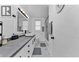 1366 LILLIAN AVENUE - 16