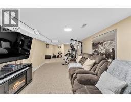 1366 LILLIAN AVENUE - 24