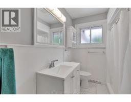 889 RIVERDALE - 13