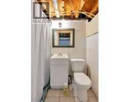 889 RIVERDALE - 21