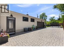 279 FORD BOULEVARD - 24