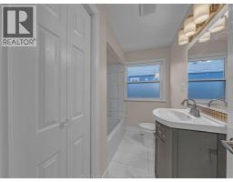 2616 TOURANGEAU ROAD - 11