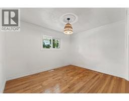 2163 WELLESLEY AVENUE - 21