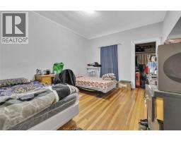 530-532 CAMPBELL AVENUE - 12