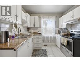 908 OAK STREET - 10