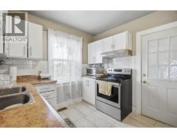 908 OAK STREET - 11