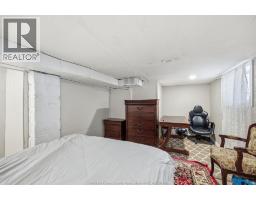 908 OAK STREET - 20