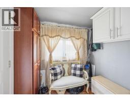 908 OAK STREET - 23