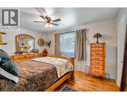 46 GRACE AVENUE - 12