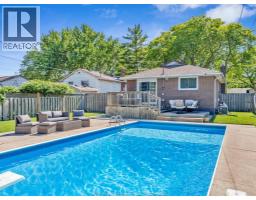 372 CARLING CRESCENT - 45