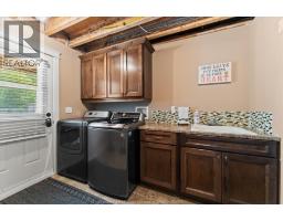 402 COUNTY RD 34 West - 31
