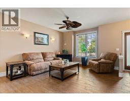 402 COUNTY RD 34 West - 6