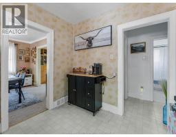 1025 CAMPBELL AVENUE - 12