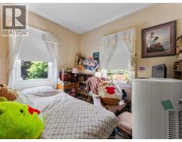 1025 CAMPBELL AVENUE - 17
