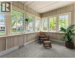 1025 CAMPBELL AVENUE - 4