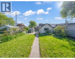 1488 PIERRE AVENUE - 32