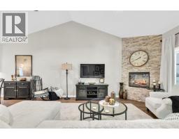 57 RED OAK CRESCENT - 19