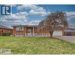 1435 ST. CLAIR AVENUE - 3