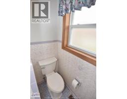 1435 ST. CLAIR AVENUE - 45