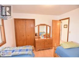 1435 ST. CLAIR AVENUE - 47