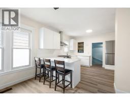 942 Lincoln ROAD - 11