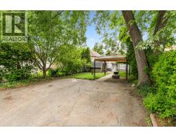 942 Lincoln ROAD - 30