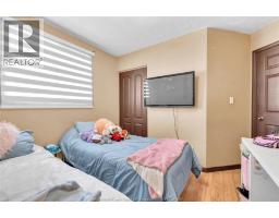 1812 VICKY CIRCLE - 13