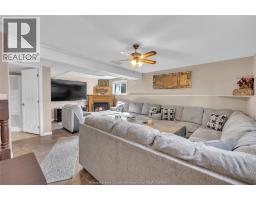 1812 VICKY CIRCLE - 19