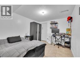 1812 VICKY CIRCLE - 22