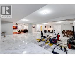 6 Augusta DRIVE - 30
